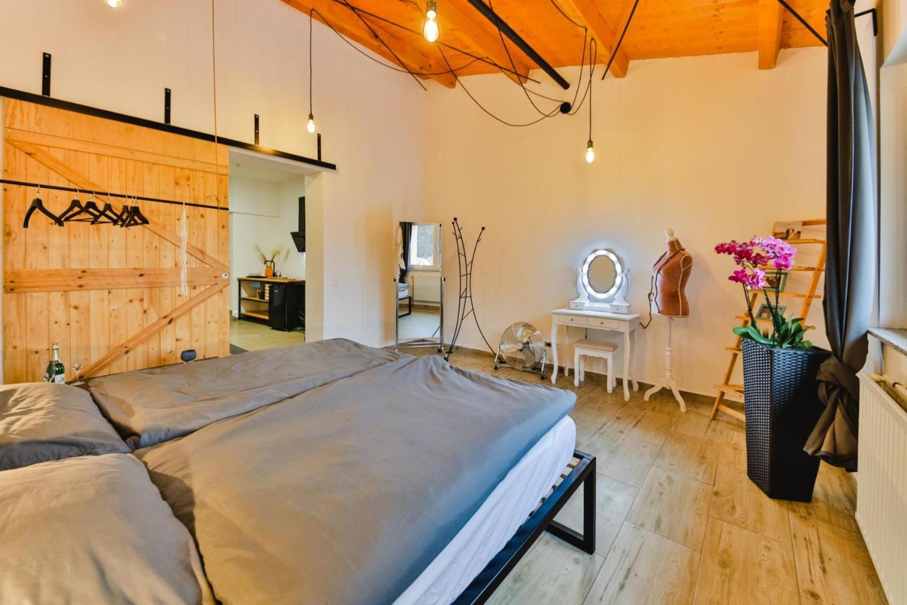 Achalm Hof Apartment Reutlingen Ngoại thất bức ảnh