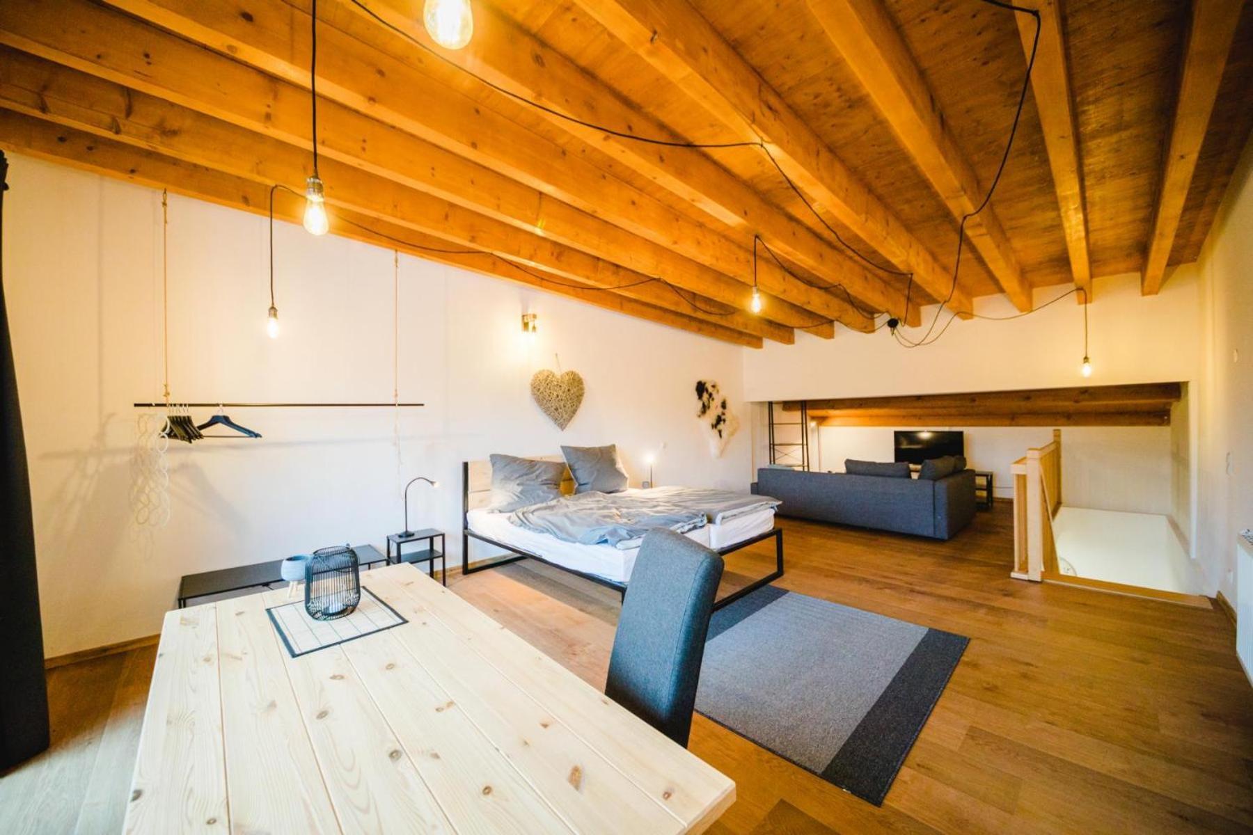 Achalm Hof Apartment Reutlingen Ngoại thất bức ảnh
