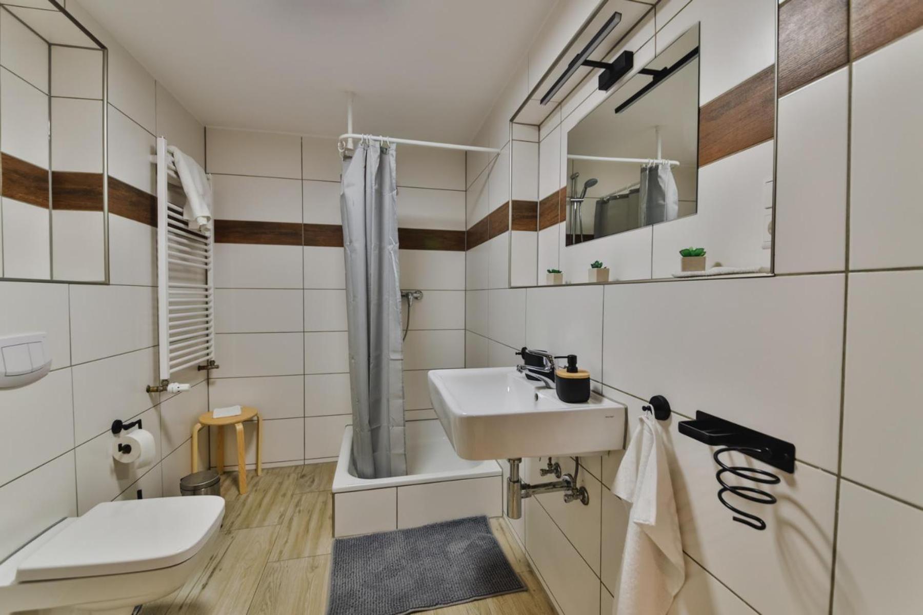 Achalm Hof Apartment Reutlingen Ngoại thất bức ảnh